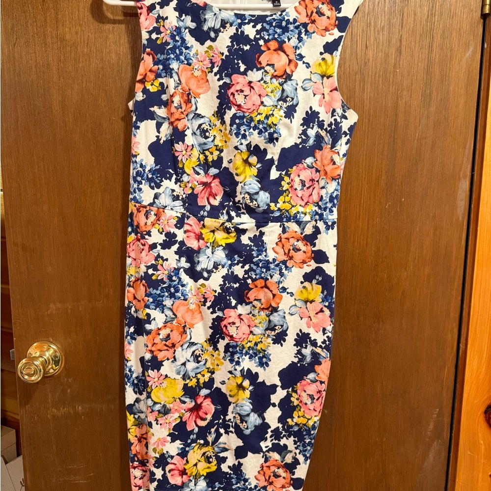 Floral Sleeveless Dress - Multicolor